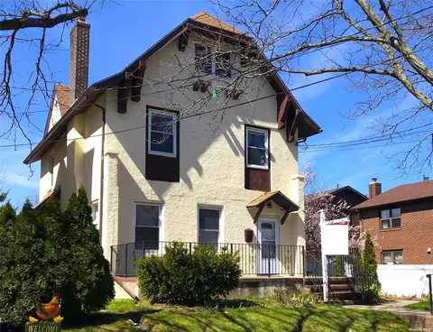 29-12 Bell Blvd, Bayside, NY 11360