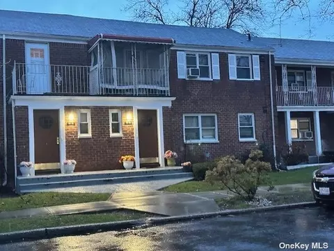 131-10 234 St #LOWER, Rosedale, NY 11422