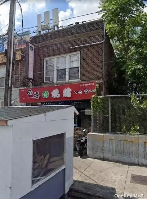 40-30 149th, Flushing, NY 11354 photo 1