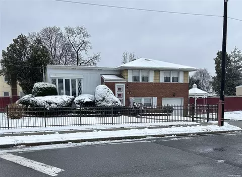 1158 Midland St, Uniondale, NY 11553