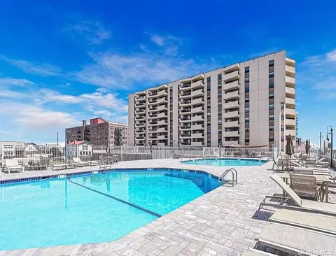 360 Shore Rd #3I, Long Beach, NY 11561