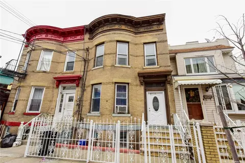 87-15 129th St, Richmond Hill, NY 11418