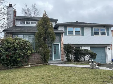 708 Allwyn St, Baldwin, NY 11510