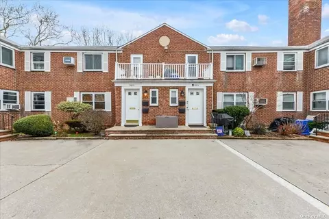 73-51 255th St #LOWER, Glen Oaks, NY 11004