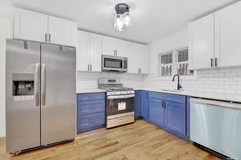 142 Doscher St, Brooklyn, NY 11208
