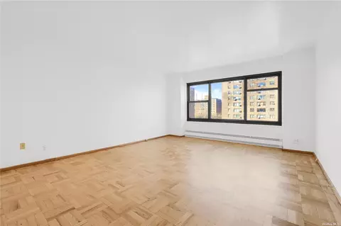 21-36 33rd Rd #9B, Astoria, NY 11106