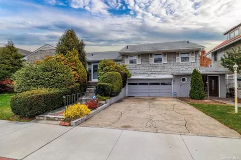 260 Edwards Blvd, Long Beach, NY 11561