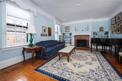 33-40 81 St #51, Jackson Heights, NY 11372