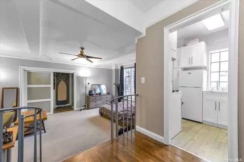 20 Continental Ave #3D, Forest Hills, NY 11375