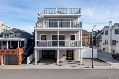 36 Illinois Ave, Long Beach, NY 11561