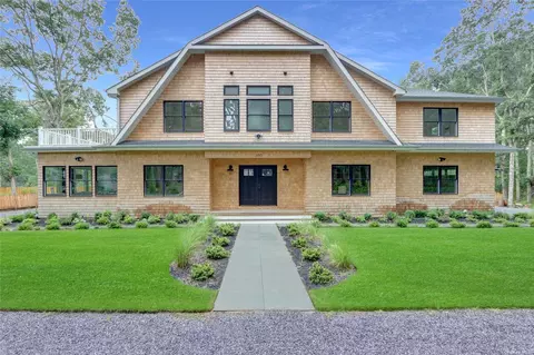 690 Bridgehampton Sh Hbr, Bridgehampton, NY 11932