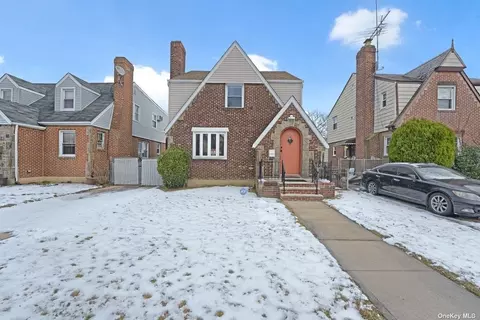 118-31 221st St, Cambria Heights, NY 11411