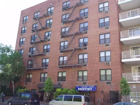 81-14 Baxter Ave #L1, Elmhurst, NY 11373