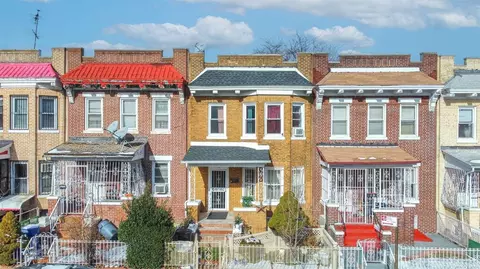 17 Campus Pl, Brooklyn, NY 11208