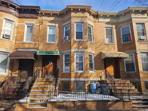 75-27 60th Ln, Glendale, NY 11385