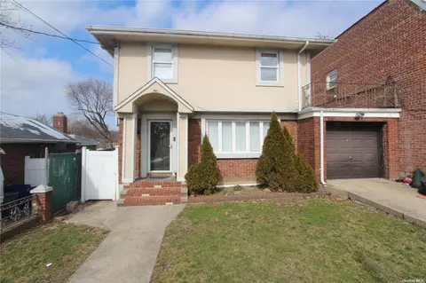 119-11 7th Ave, College Point, NY 11356