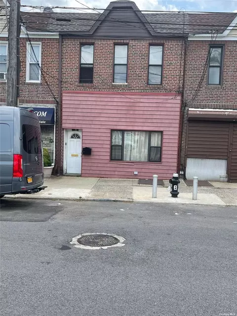 224-42 Braddock Ave, Queens Village, NY 11428