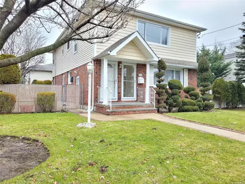 1286 Langdon St, Elmont, NY 11003