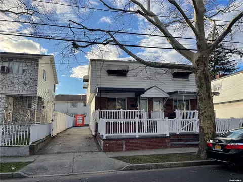 47-16 N 206th St, Bayside, NY 11361