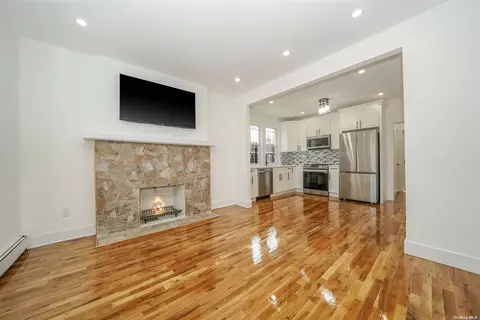 189-20 Liberty Ave, Saint Albans, NY 11412