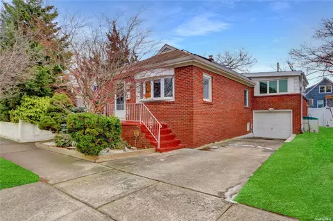 522 E Fulton St, Long Beach, NY 11561