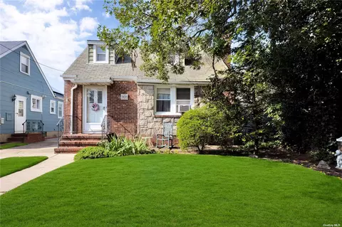 246-07 86th Ave, Bellerose, NY 11426