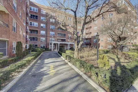 67-66 108 St #D52, Forest Hills, NY 11375