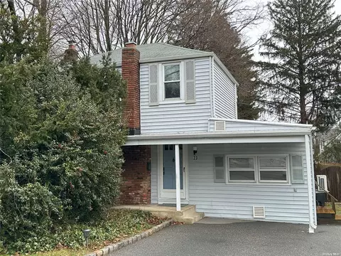 23 Jefferson Ave, Northport, NY 11768