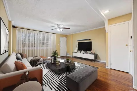 122-34 Springfield Blvd, Springfield Gardens, NY 11413