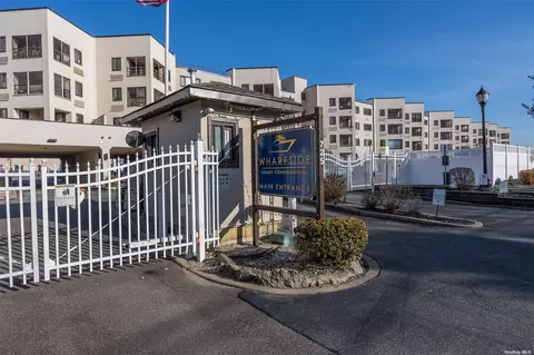 725 Miller Ave #430, Freeport, NY 11520