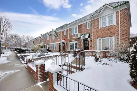 82-51 61st Rd, Middle Village, NY 11379