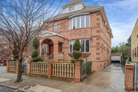2133 E 17th St, Brooklyn, NY 11229