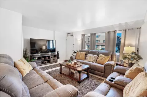 193 Lamped Loop #37, Staten Island, NY 10314