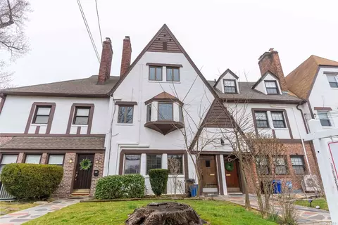 29-05 Bell Blvd, Bayside, NY 11360
