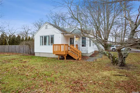 400 Forest Rd W, Mastic Beach, NY 11951