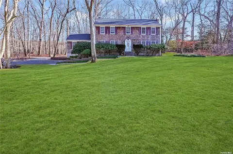 54 S S Vw, Wading River, NY 11792