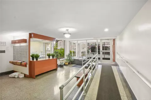 33-04 Junction Blvd #2-L, Jackson Heights, NY 11372