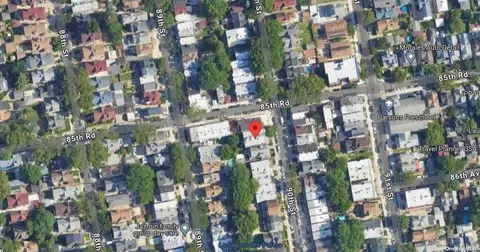 85-06 90th St, Woodhaven, NY 11421