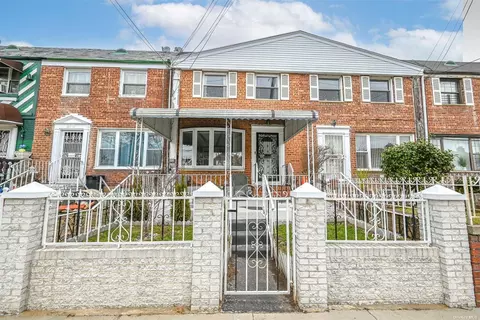 226-09 141st Ave, Laurelton, NY 11413