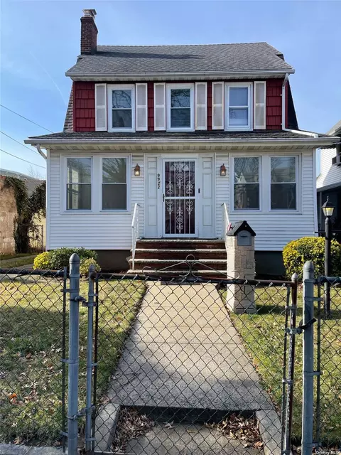 99-22 209th St, Queens Village, NY 11429