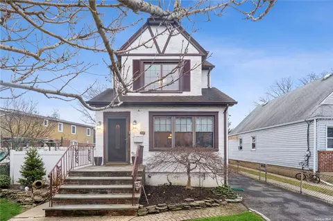 301 Garfield Ave, West Hempstead, NY 11552