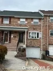 240-57 66th Ave, Douglaston, NY 11362