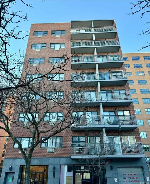 27-16 41st Ave #8B, Long Island City, NY 11101