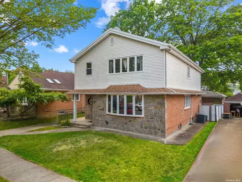 67-54 173rd St, Fresh Meadows, NY 11365