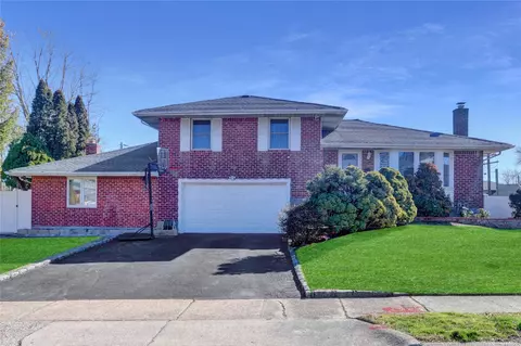 309 Ellen Pl, Jericho, NY 11753
