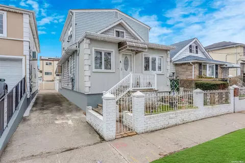 145-61 224th St, Springfield Gardens, NY 11413