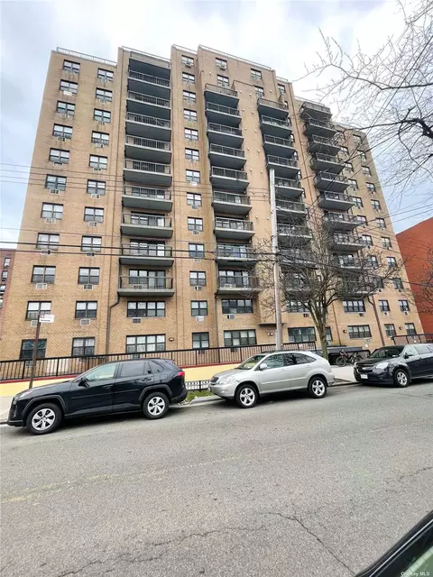 147-20 35th Ave #8D, Flushing, NY 11354