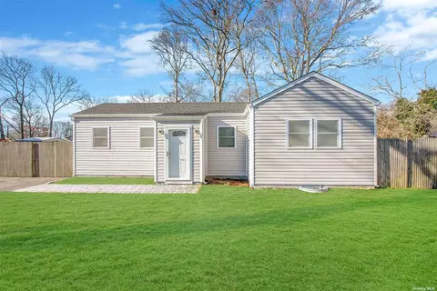 78 Alder Dr, Mastic Beach, NY 11951