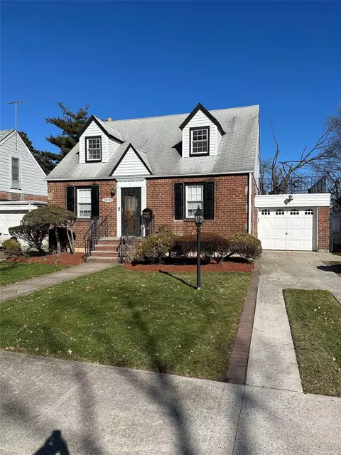229-33 129th Ave, Springfield Gardens, NY 11413