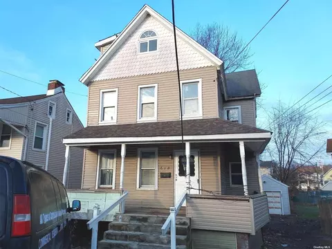 618 Port Richmond Ave, Staten Island, NY 10302